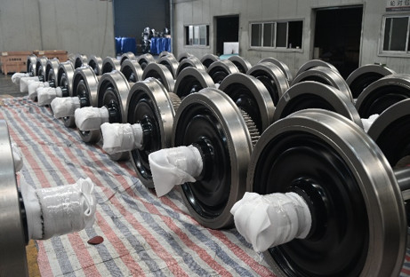 Bộ bánh xe đường sắt với sức mạnh U20 Bộ bánh xe xe máy đường sắt Loco Wheel Axle Assembly